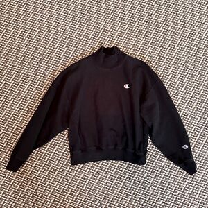 Women’s Champion crop turtleneck sweater